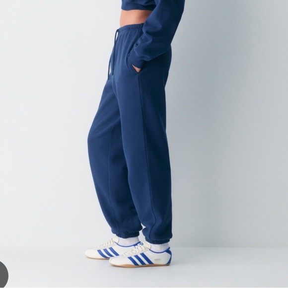 Aritzia Pants - Aritzia Cozy Boyfriend Fit Sweatfleece Pants Large